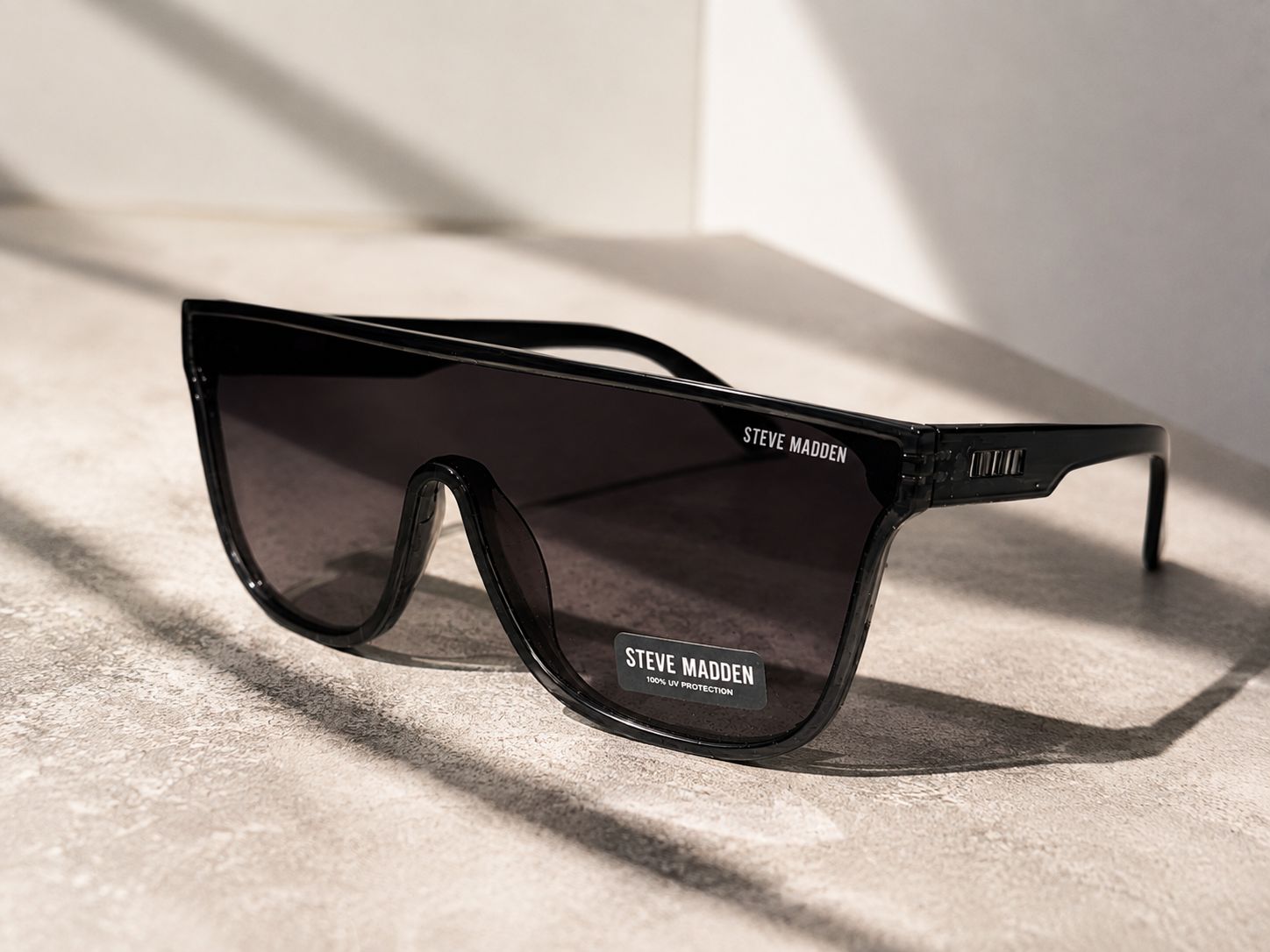 Steve Madden Lentes de sol negros